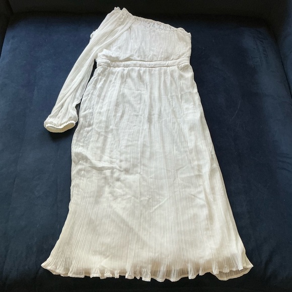NWT Lulu’s Always Loving You White Pleated One-Shoulder Midi‎ Dress - Picture 5 of 6
